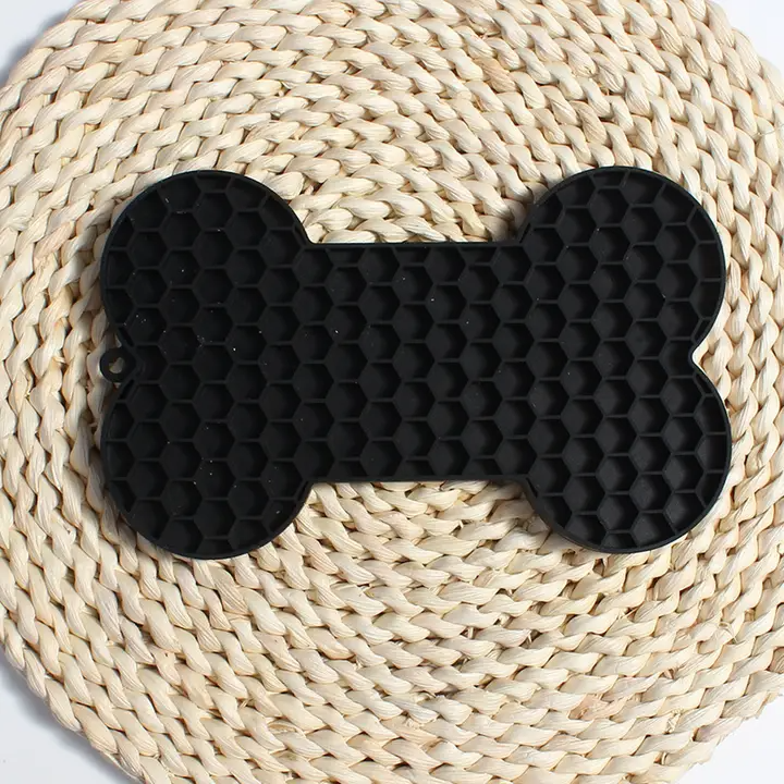 PawFeast Bone-Shaped Lick Mat for Dogs_CWMM6902