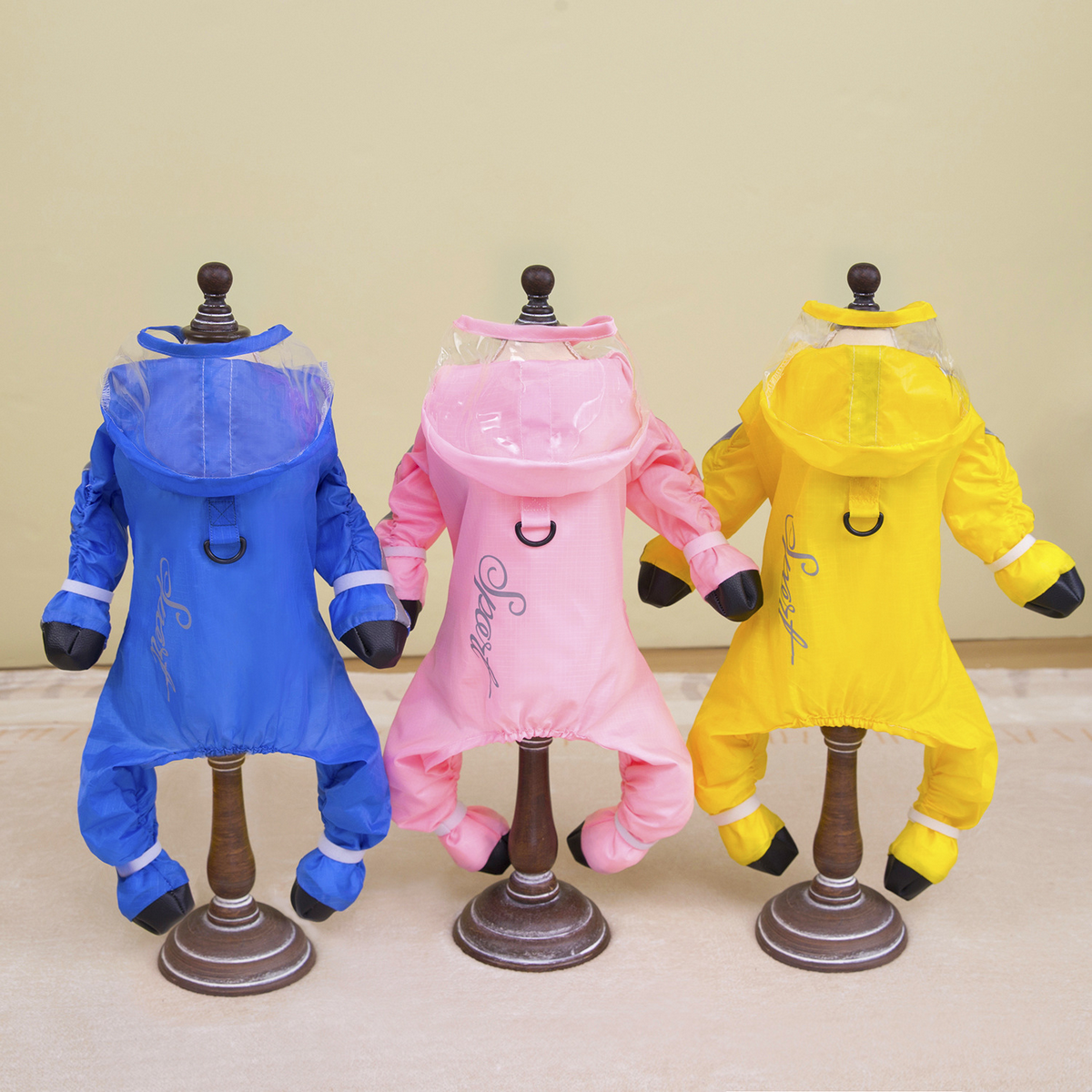 Full Body Dog Raincoat with Boots and Leash Hole_CWMM7313