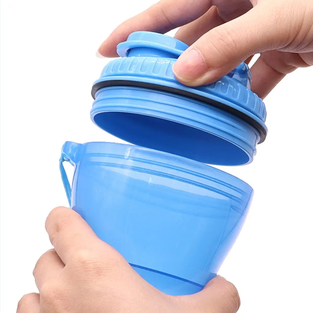 Outdoor Dog Water Bottle, Spill-Free Drinking Cup_CWMM7974