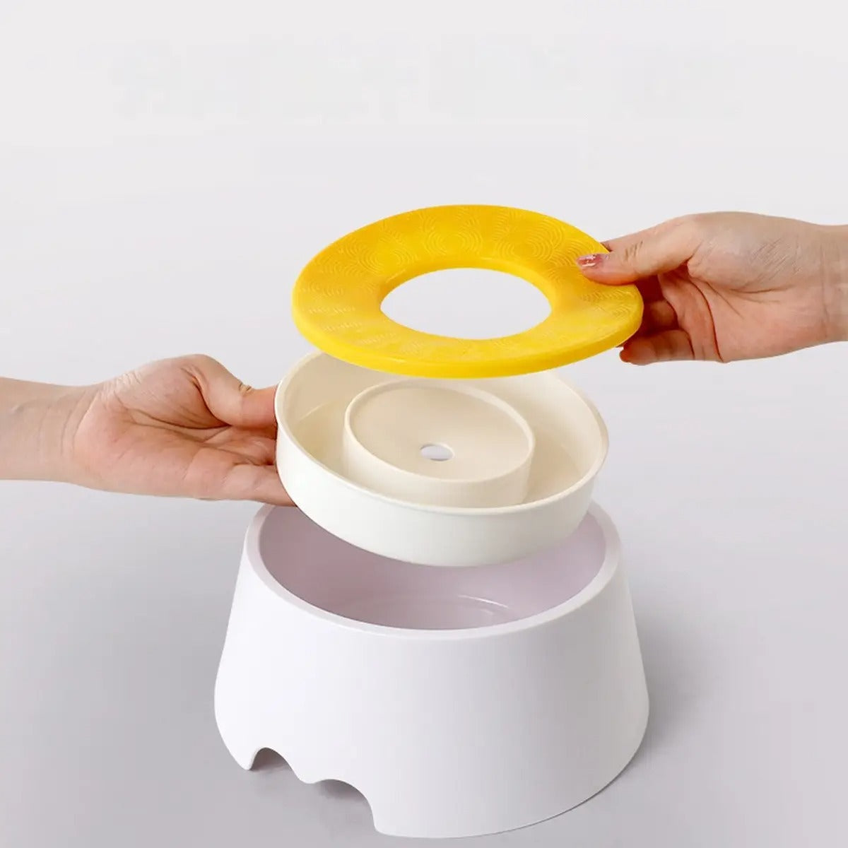 No Spill Dog Water Bowl with Floating Disk_CWMM6244