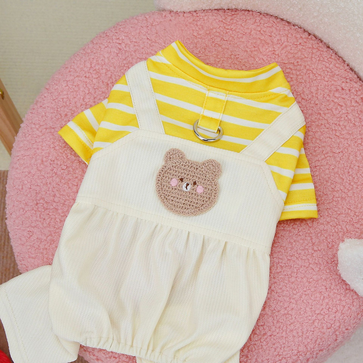 PawSuit Leash-Ready Pet Jumpsuit – Spring Wear_CWMM6985