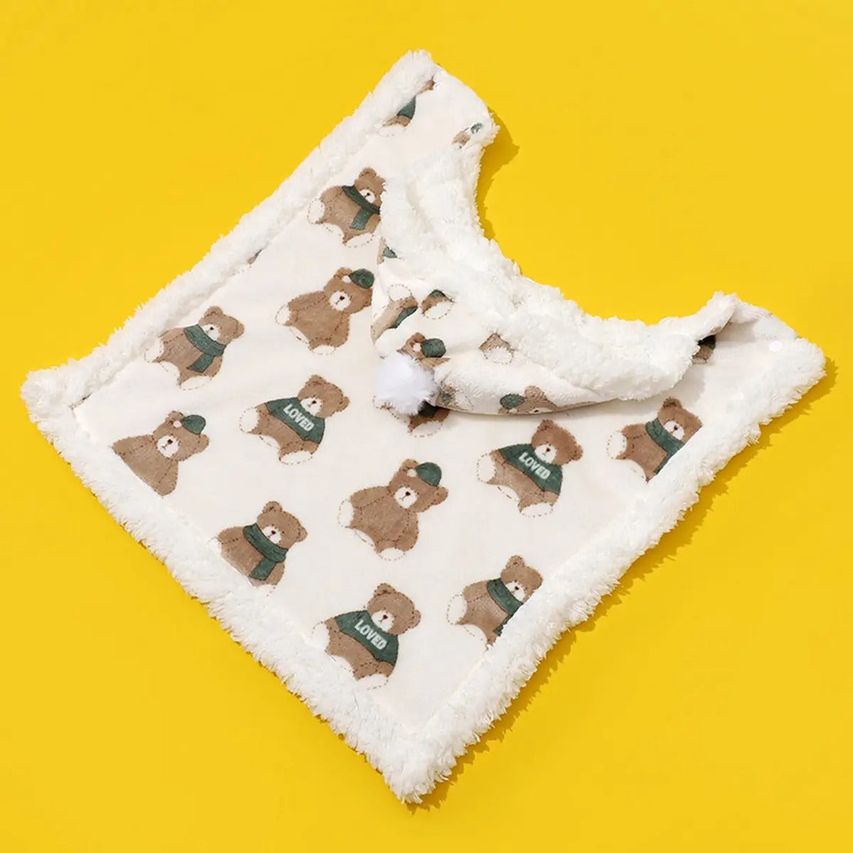Pet Cape Blanket with Hood – Warm Winter Cloak_CWMM7278