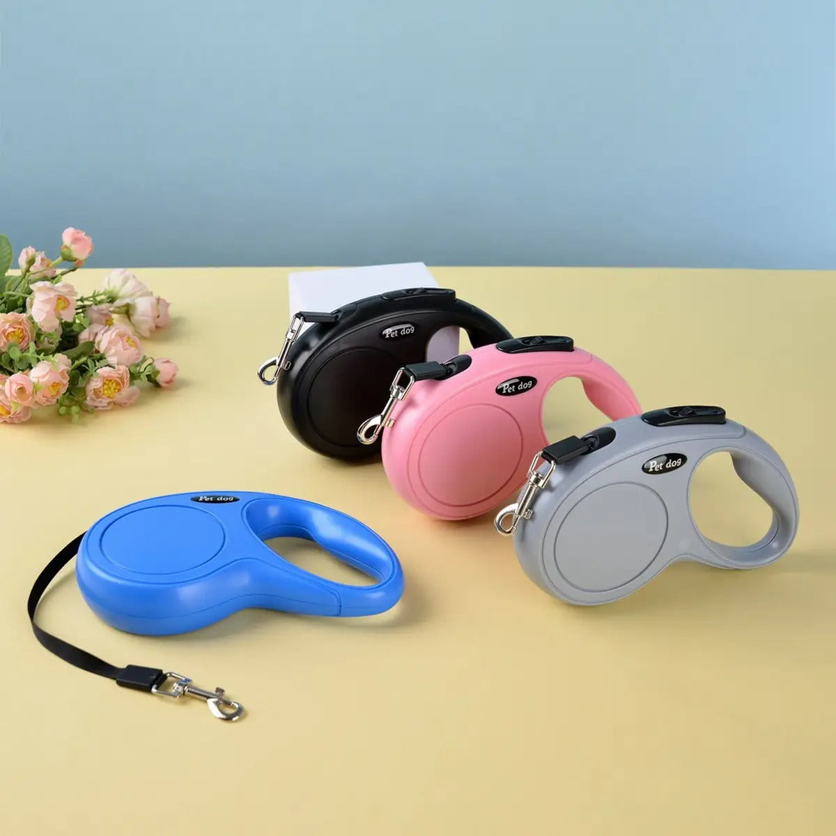 Lightweight Retractable Leash for Small Pets_CWMM6089