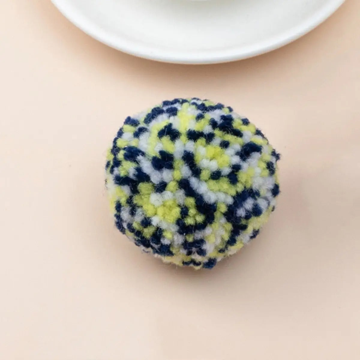 Cute Yarn Balls for Cats – Chew & Scratch Safe_CWMM6810