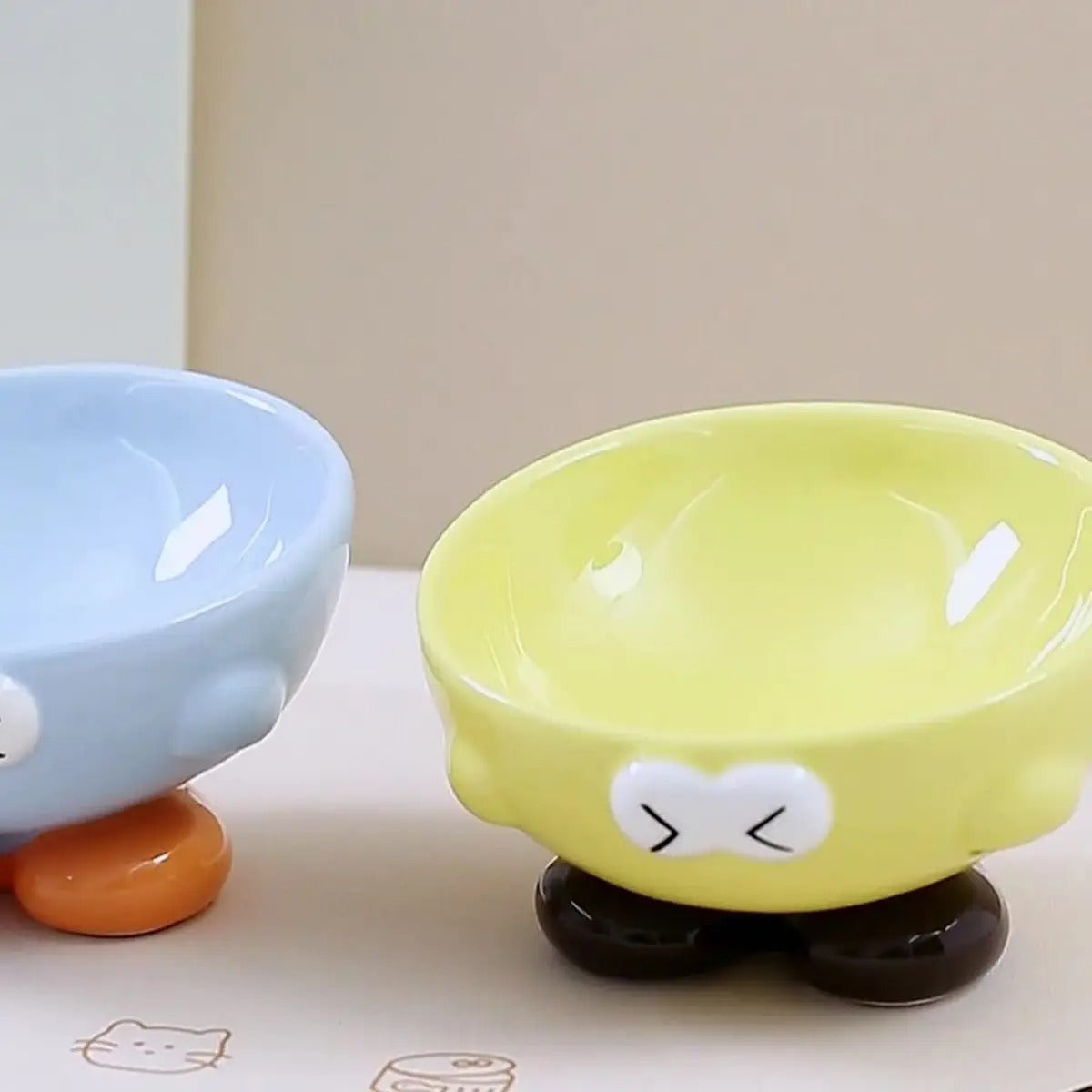 Creative Elevated Pet Bowl with Fun Expressions_CWMM5942