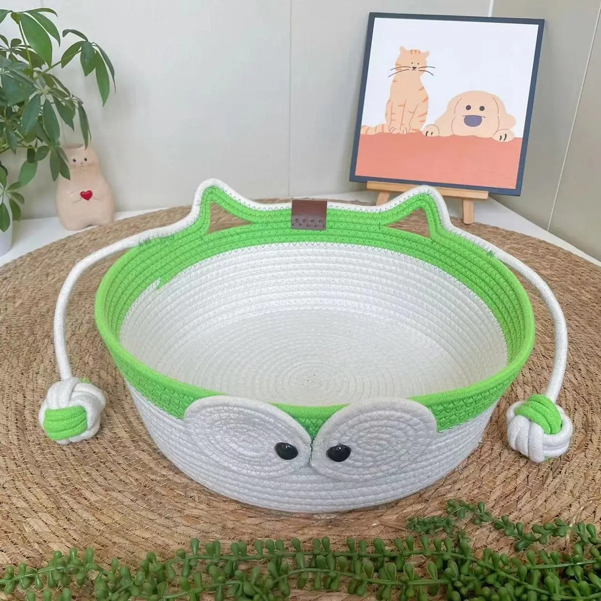 Handmade Woven Cat Bed with Play Ball_CWMM6560