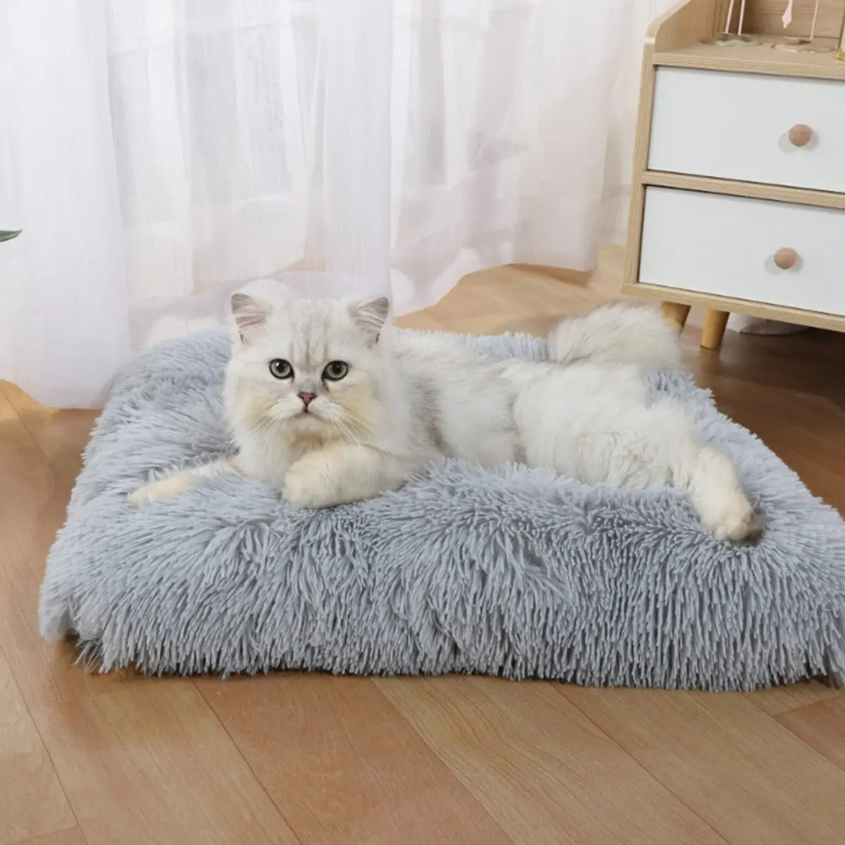 Fluffy Plush Pet Bed Mat for Dogs & Cats_CWMM5281