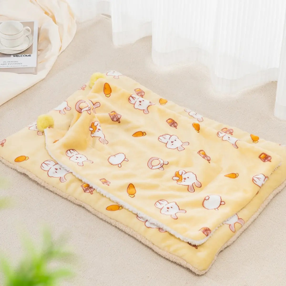 Flannel Pet Blanket for Winter Cozy Comfort_CWMM6268