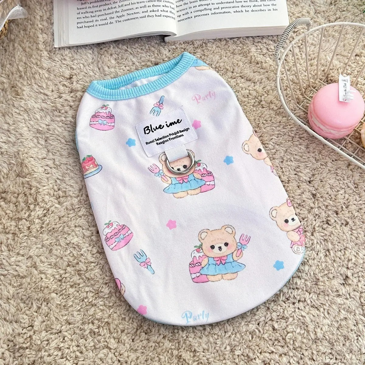 Four Seasons Pet Vest – Soft Fluff, Leash Design_CWMM5851