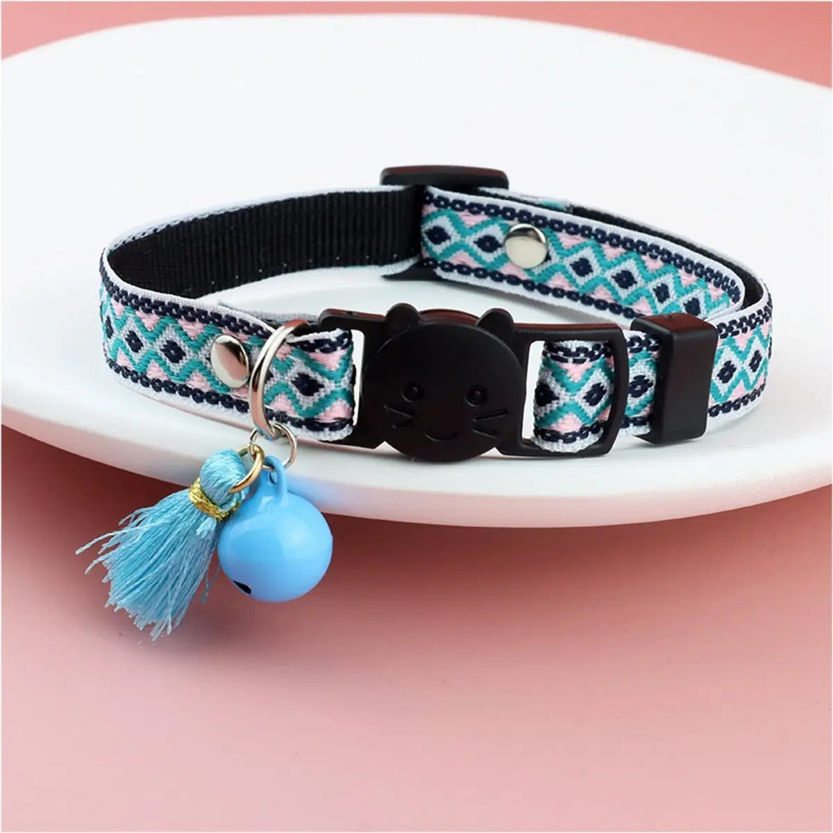 Jacquard Pet Collar With Bell And Tassel_CWMM5964