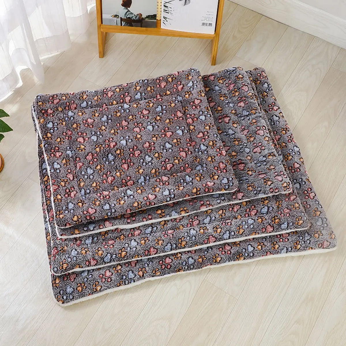 Double-Layer Plush Pet Blanket – Warm & Thick_CWMM5321