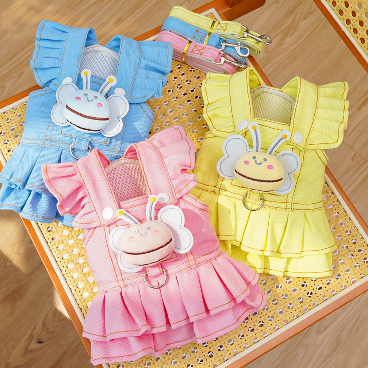 Dog Dresses Cute Denim Overalls with Leash Loop_CWMM11124