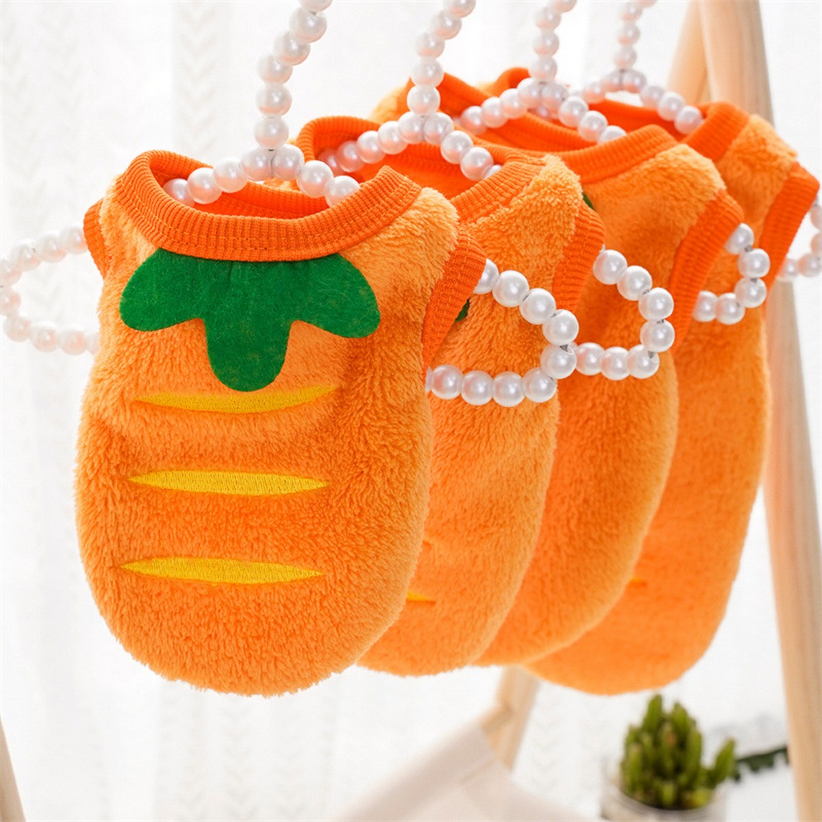 Wholesale Carrot Dog Clothes for Winter Teddy Bichon Corgi_CWMM11129