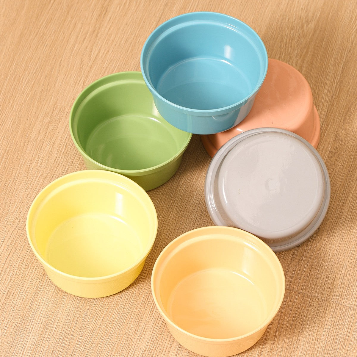 Plastic Pet Bowl for Food, Water and Drinking_CWMM13007