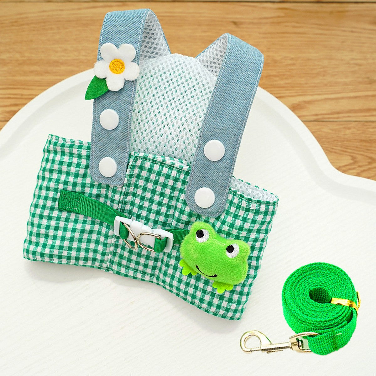 Soft Mesh Pet Vest for Summer Outings_CWMM11176