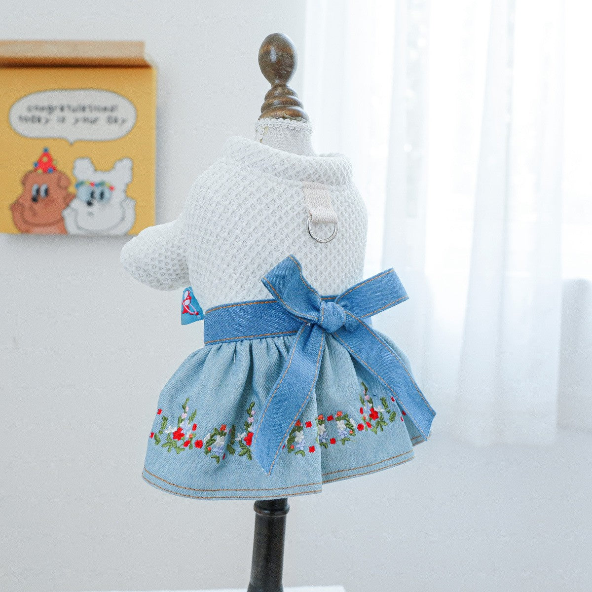 Pet Cozy Denim Dress with Floral Decor_CWMM13090