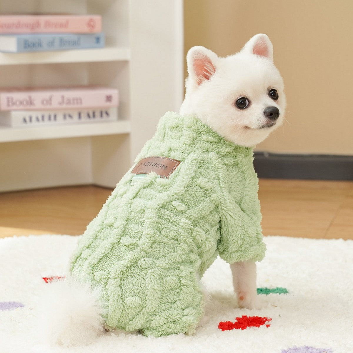 Winter Pet Hoodie – Leash-Friendly & Warm_CWMM11085