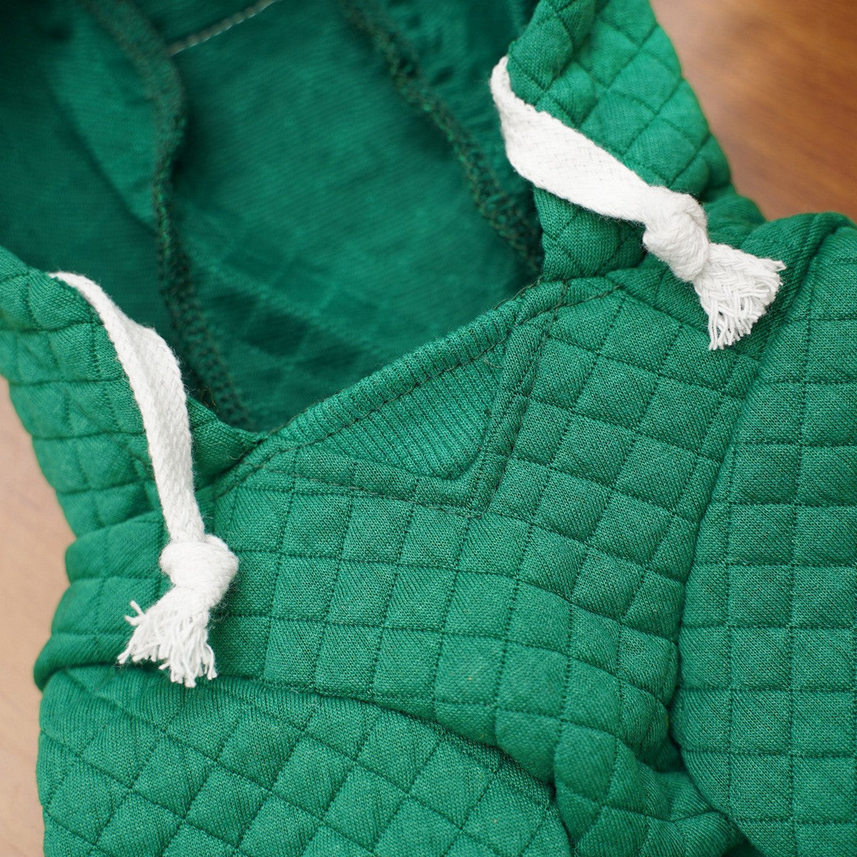 Sporty Pet Hoodie – Warm Fall & Winter Outfit_CWMM11082