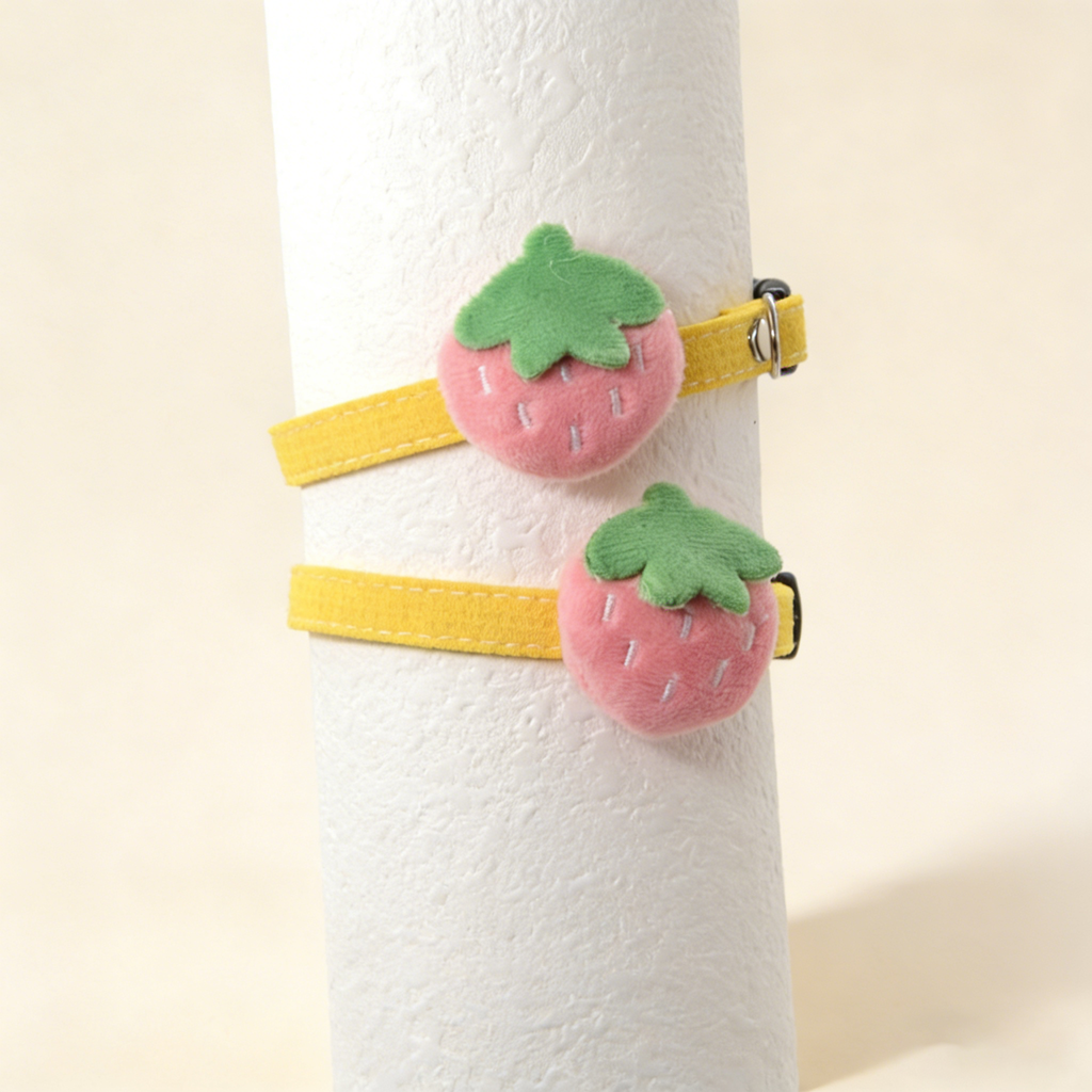 Small Pet Collar Strawberry Cartoon Style_CWMM13177
