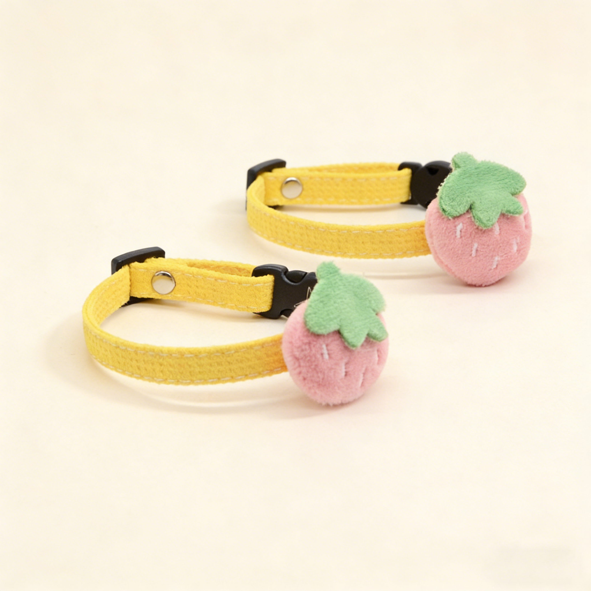 Small Pet Collar Strawberry Cartoon Style_CWMM13177