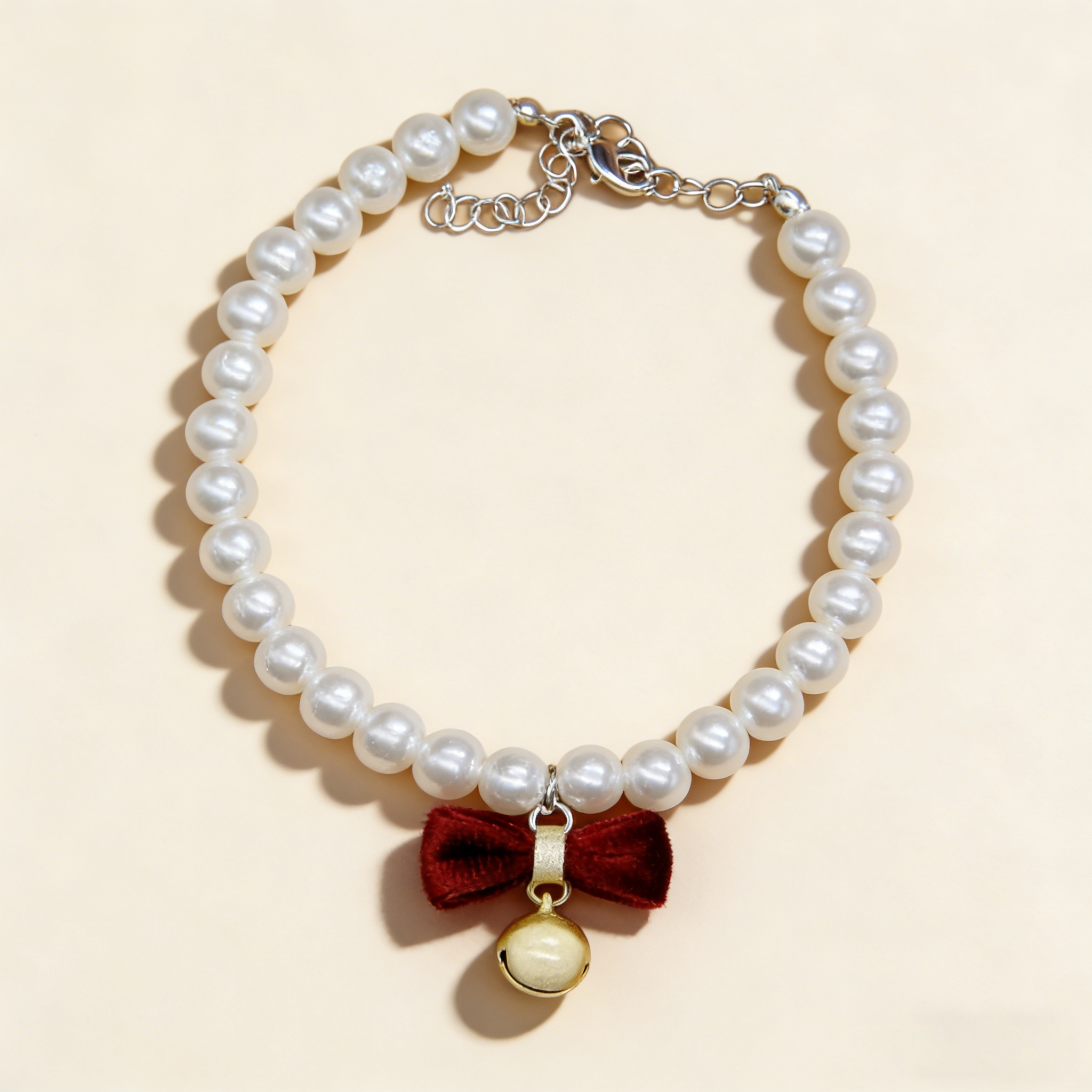 Chic Velvet Bow Pet Collar with Pearl Detail_CWMM13180