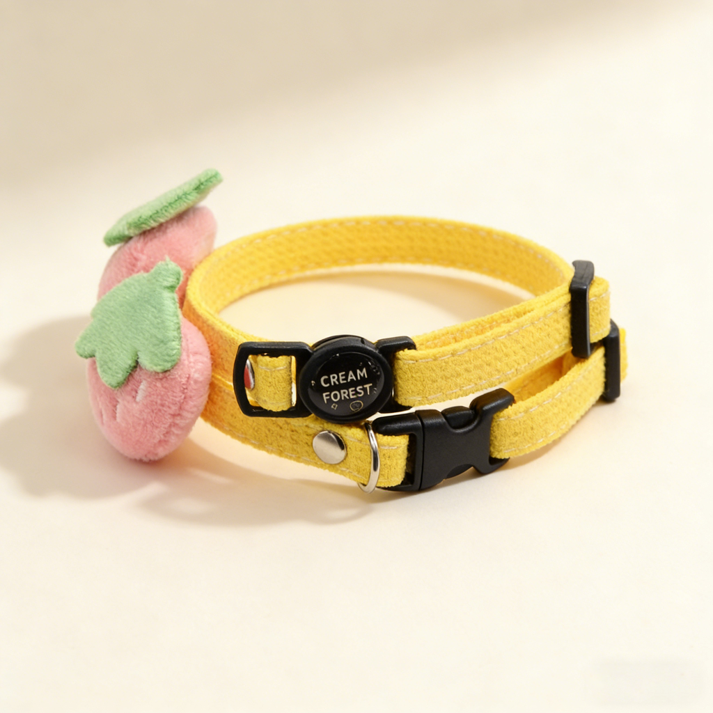Small Pet Collar Strawberry Cartoon Style_CWMM13177