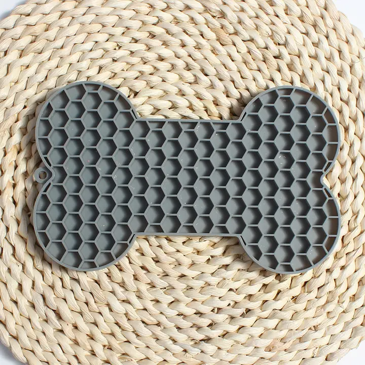 PawFeast Bone-Shaped Lick Mat for Dogs_CWMM6902