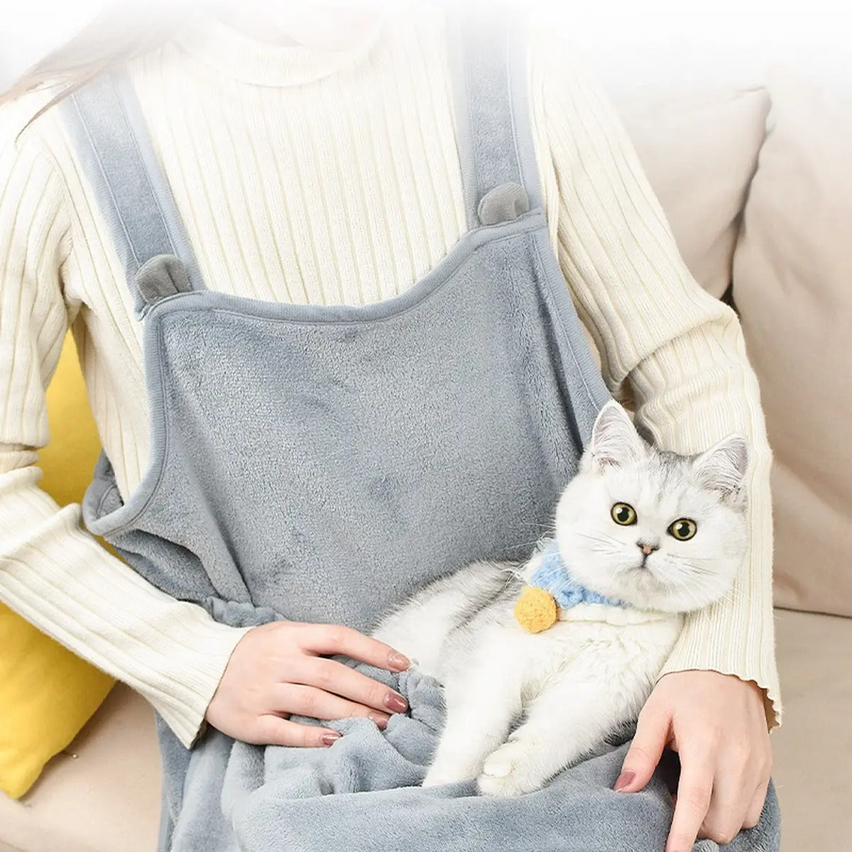 Pet Carrier Apron with Cat Pocket and Claw Guard_CWMM6290