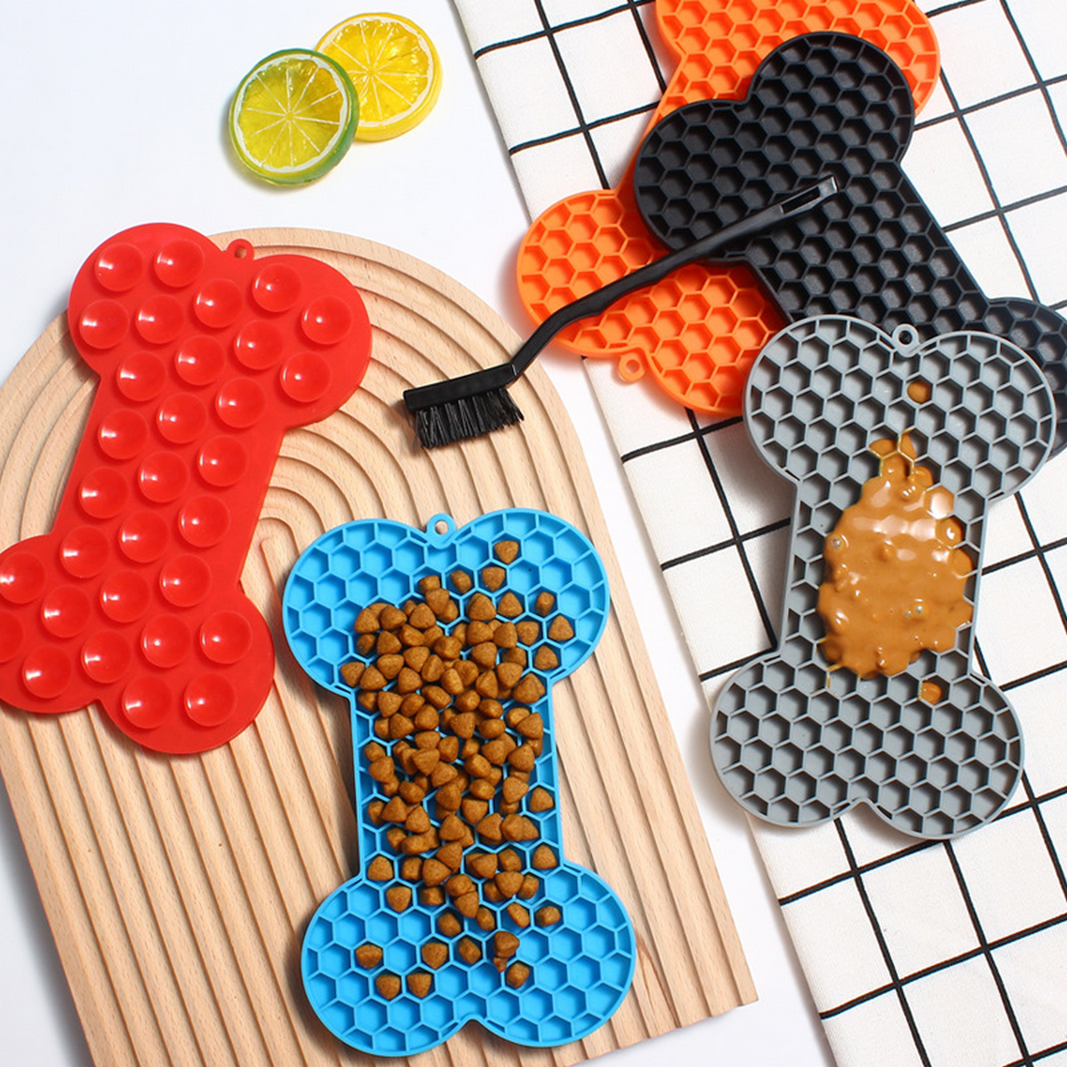 PawFeast Bone-Shaped Lick Mat for Dogs_CWMM6902