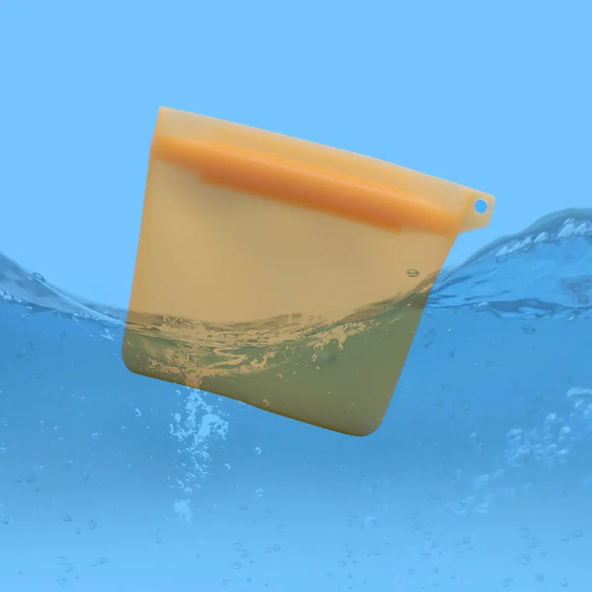 Dog Treat Bag – Silicone, Waterproof & Portable_CWMM7957