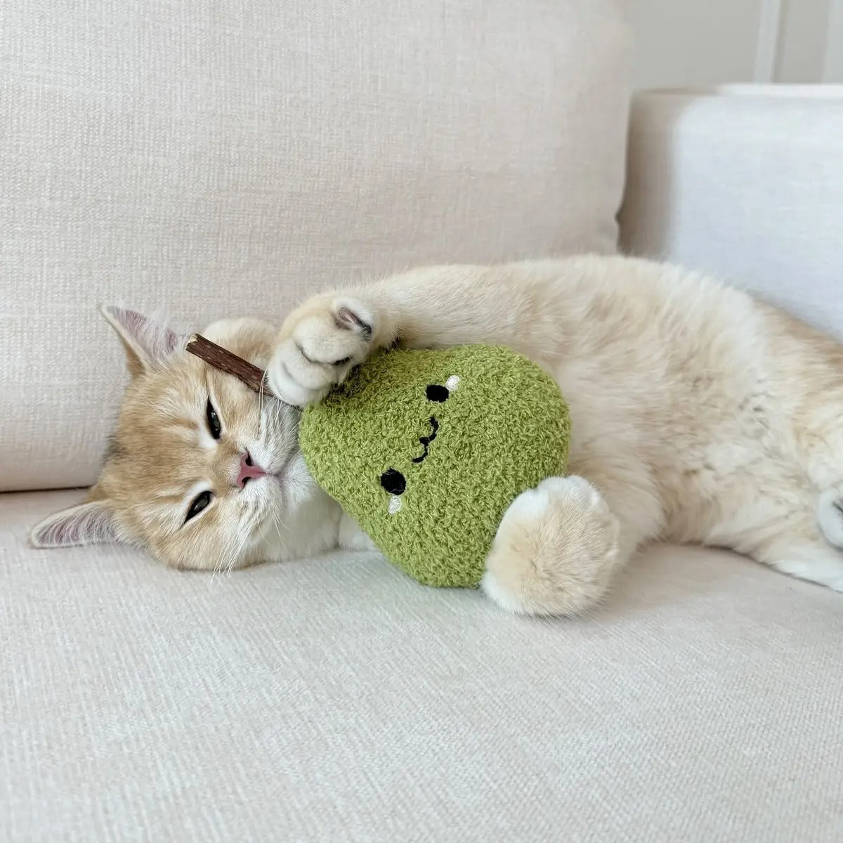 Catnip Chew Stick Toy with Silvervine for Cats_CWMM6689