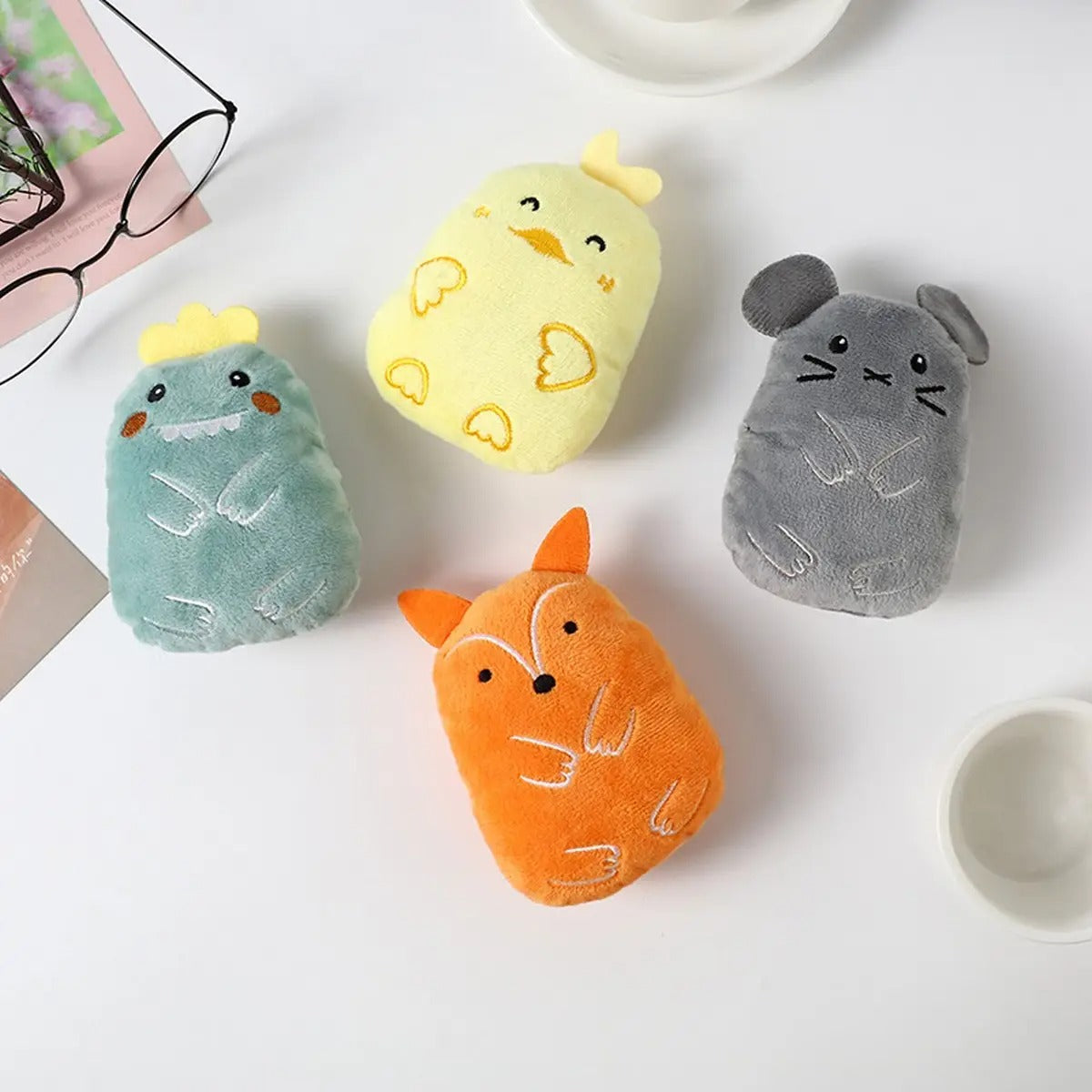 New Cartoon Plush Pet Toy |Durable & Interactive_CWMM5365