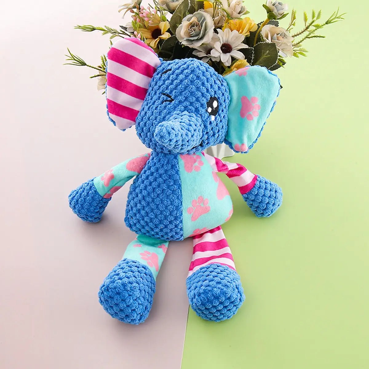 Cute Squeaky Plush Dog Toy – Durable & Fun_CWMM5421