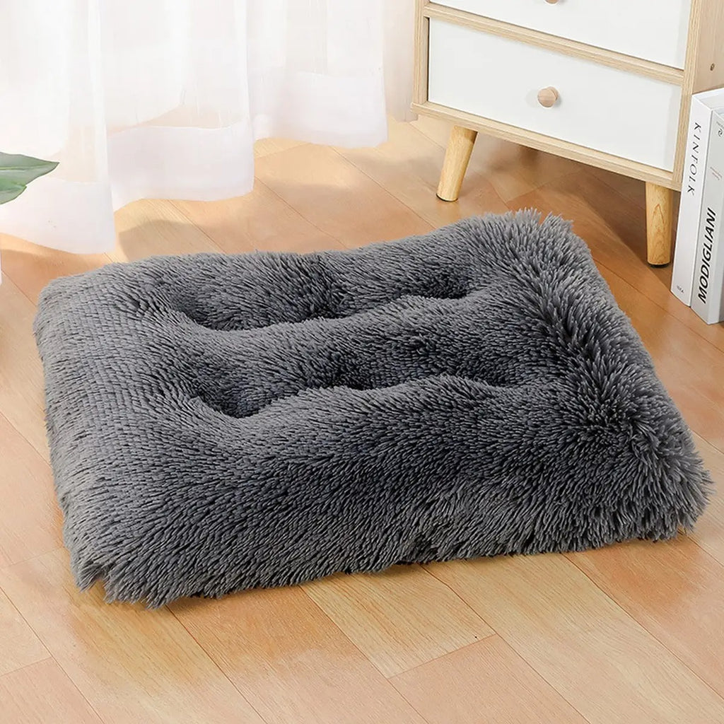 Fluffy Plush Pet Bed Mat for Dogs & Cats_CWMM5281