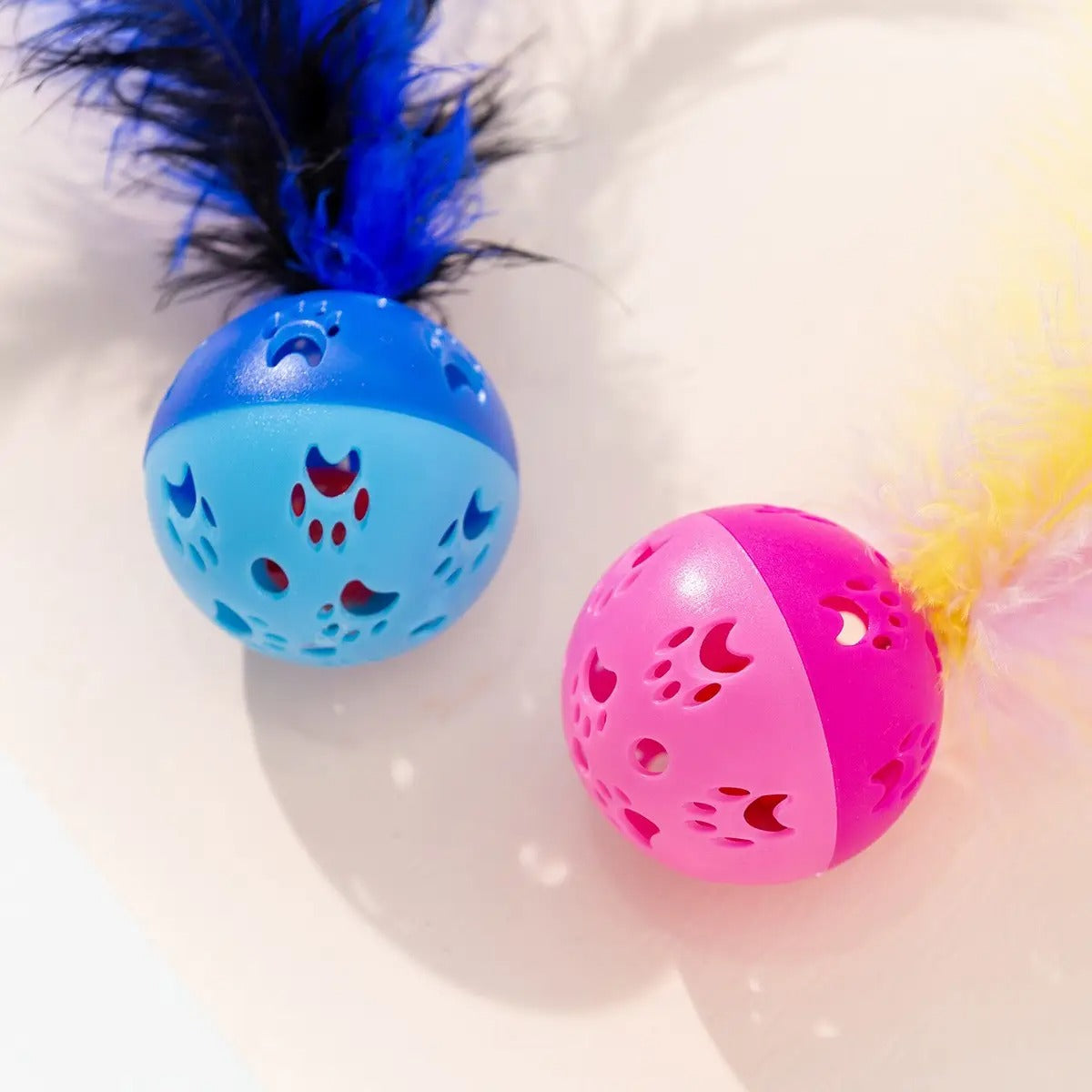Cat Toy Balls with Feathers and Bell Paw Prints_CWMM6803