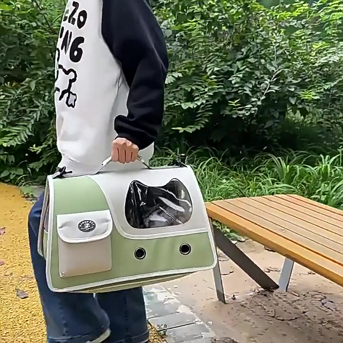 FlexiPaws Foldable Pet Travel Bag_CWMM6851