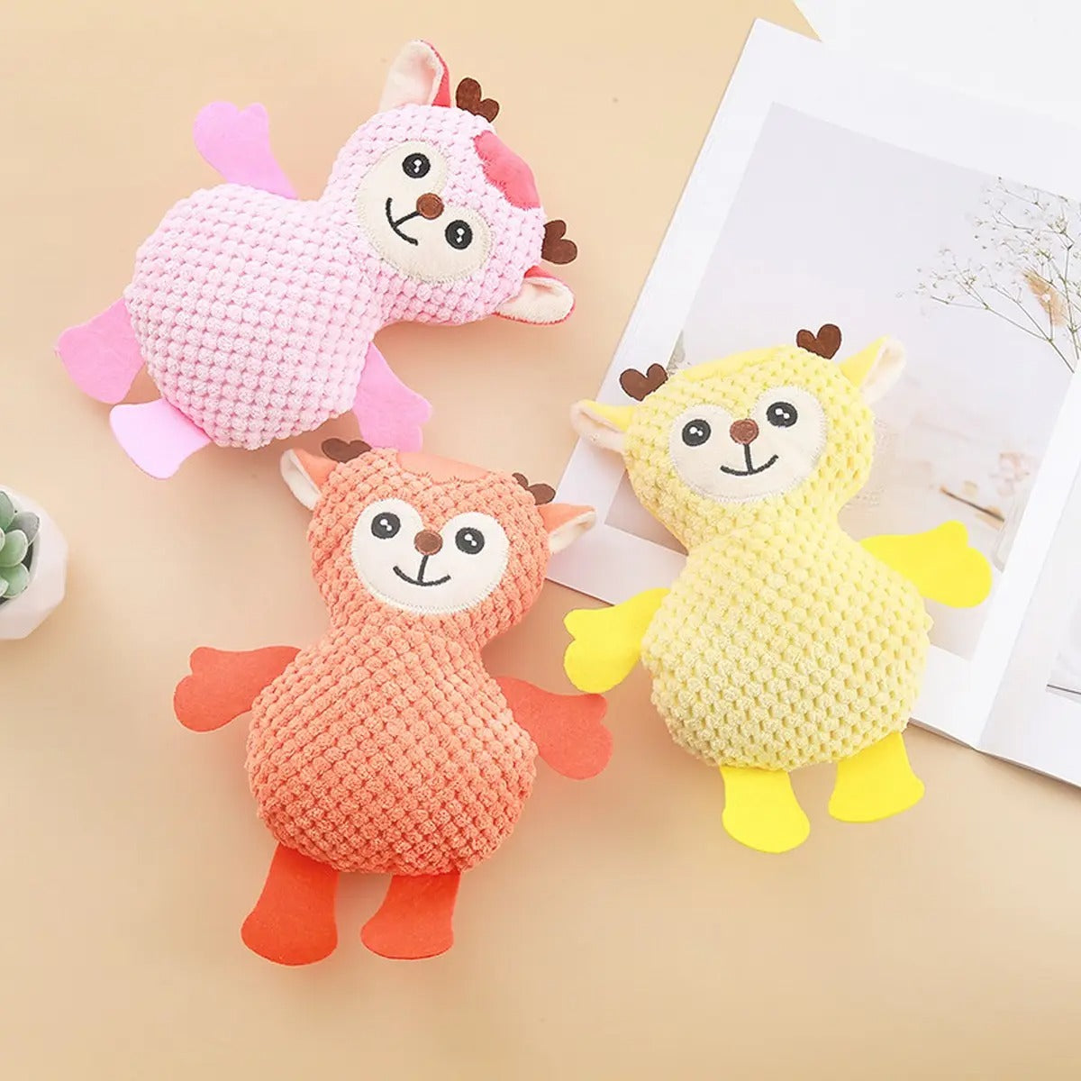 Cartoon plush deer chew toy for cats and dogs_CWMM5485