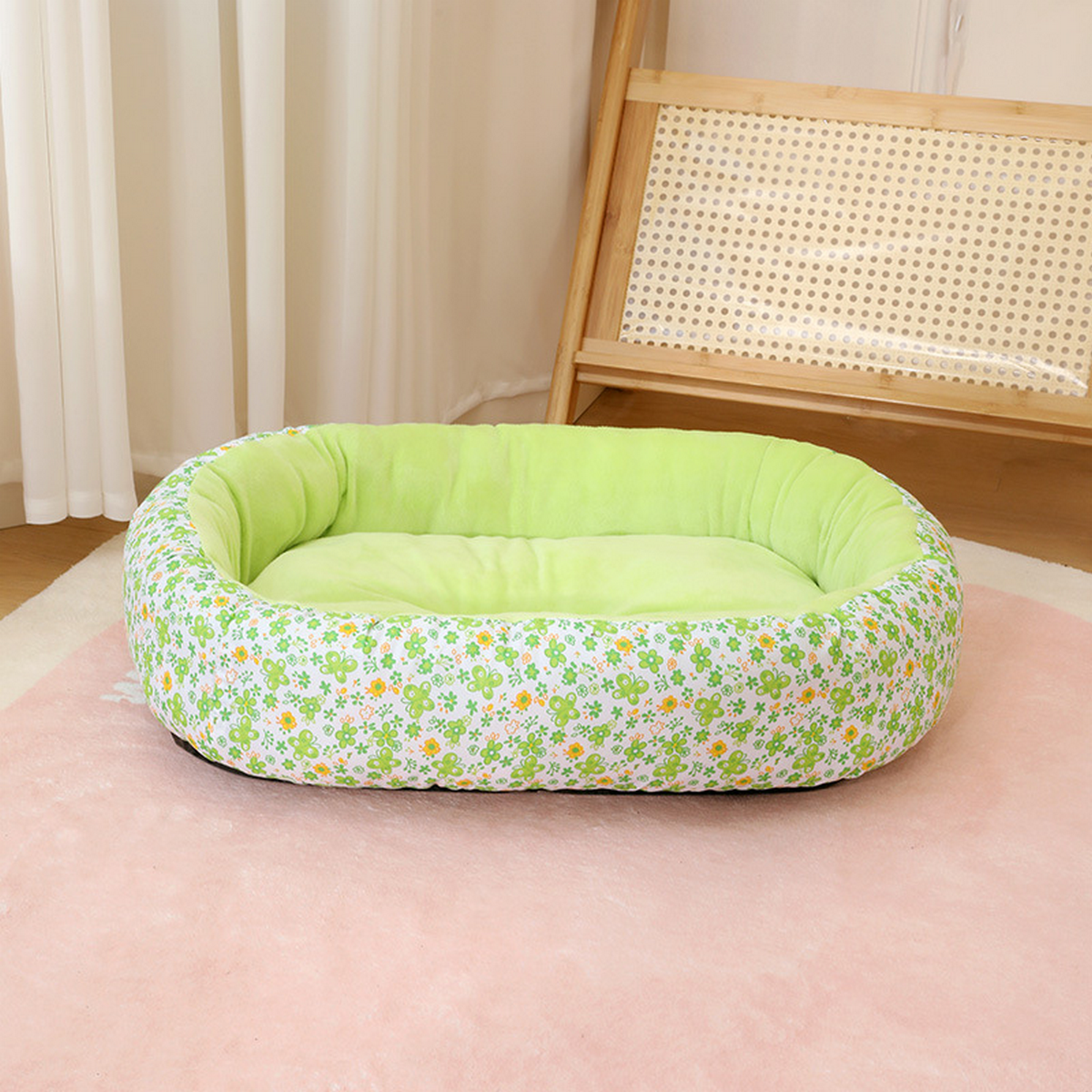 All-Season Pet Bed for Small and Medium Dogs_CWMM7852