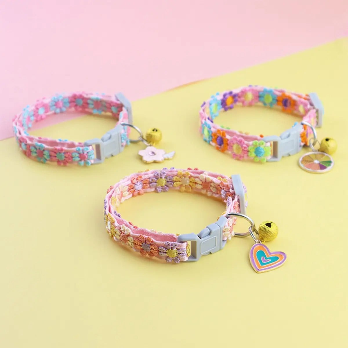 Colorful Lace Pet Collar with Bell for Cats & Dogs_CWMM5963