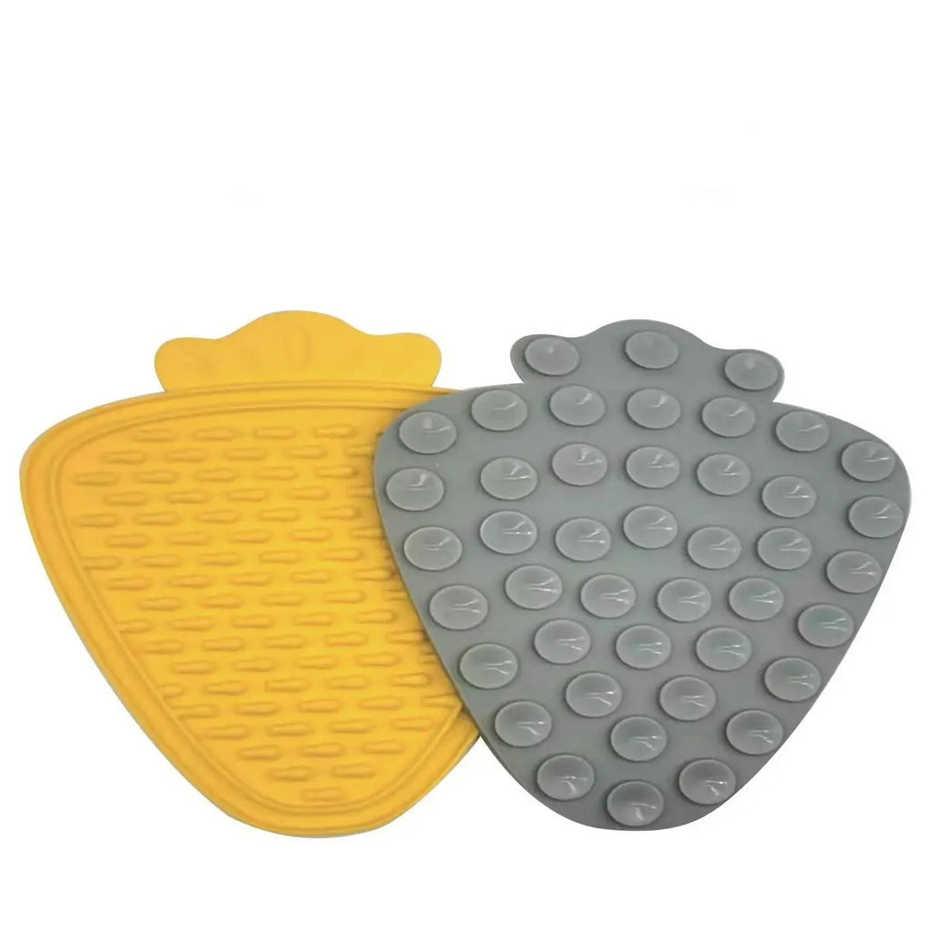 Carrot Shaped Pet Lick Mat – Anti-Choke Feeder_CWMM7165