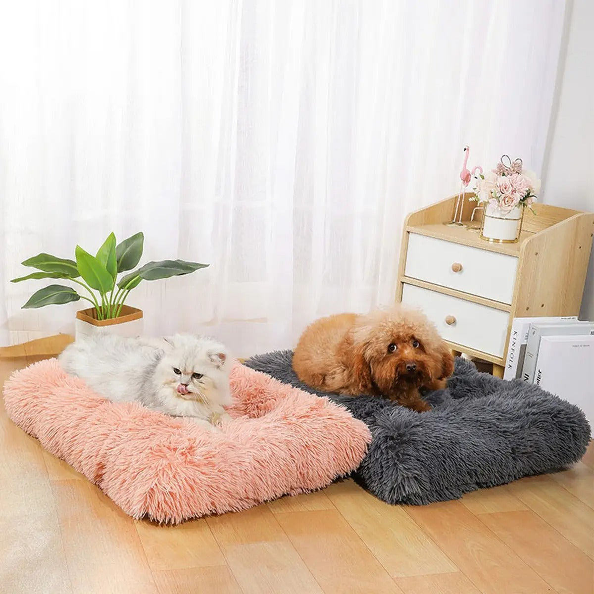 Fluffy Plush Pet Bed Mat for Dogs & Cats_CWMM5281