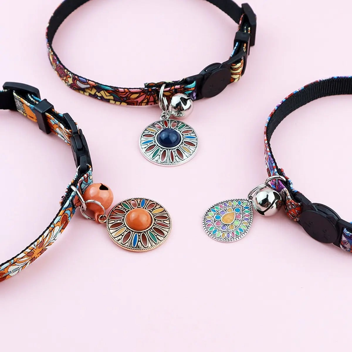 Boho AirTag Pet Collar with Retro Charm_CWMM5970