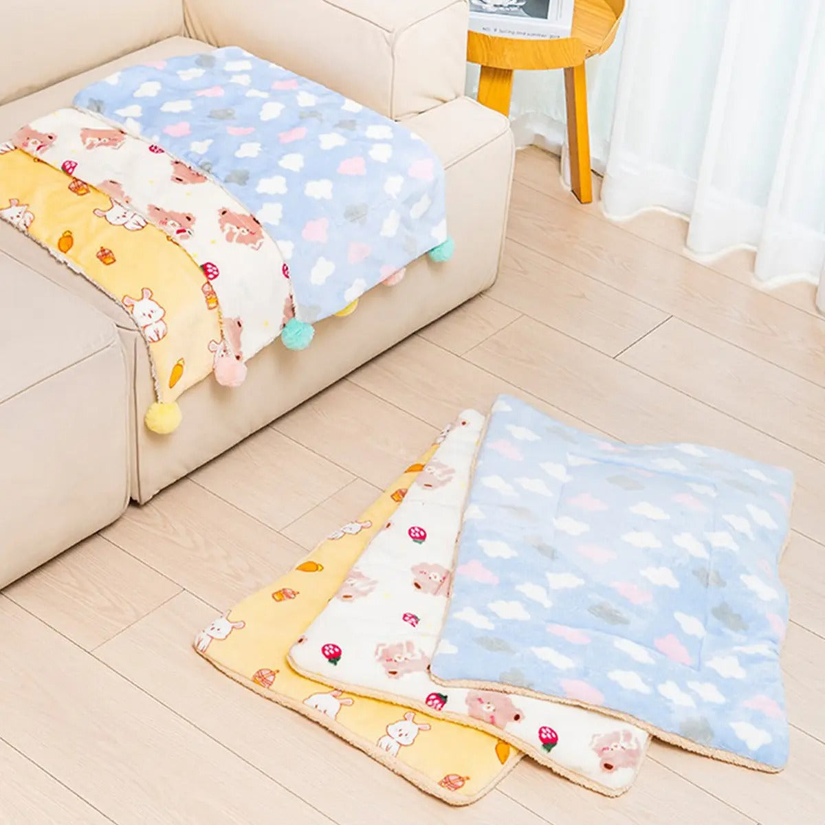 Flannel Pet Blanket for Winter Cozy Comfort_CWMM6268