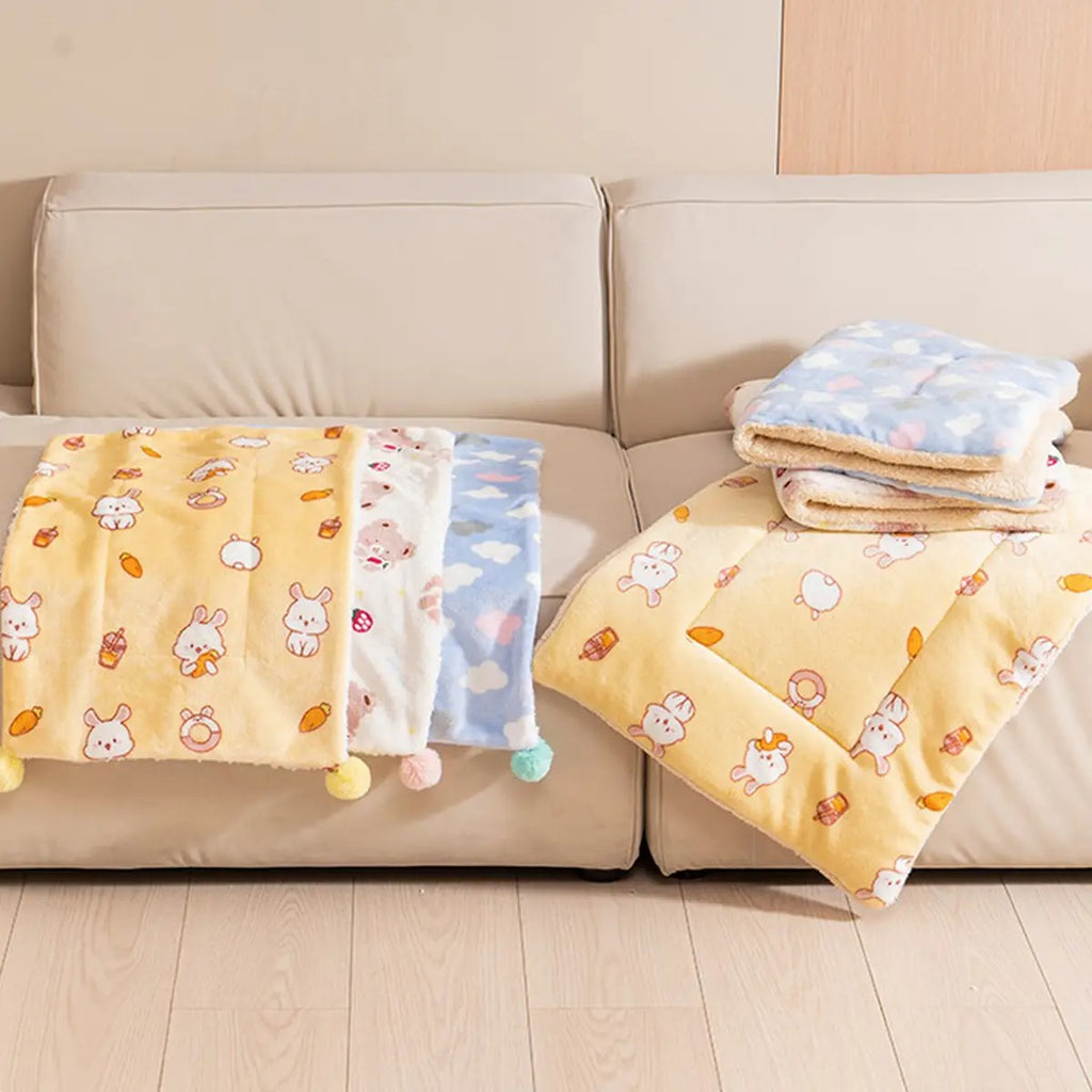 Flannel Pet Blanket for Winter Cozy Comfort_CWMM6268