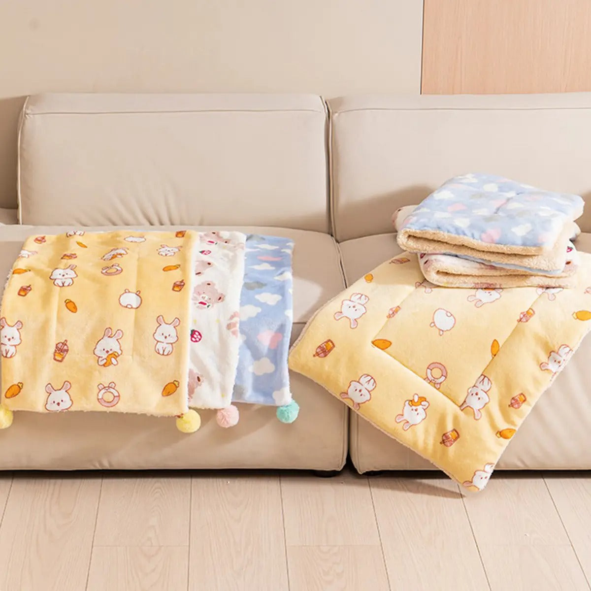 Flannel Pet Blanket for Winter Cozy Comfort_CWMM6268