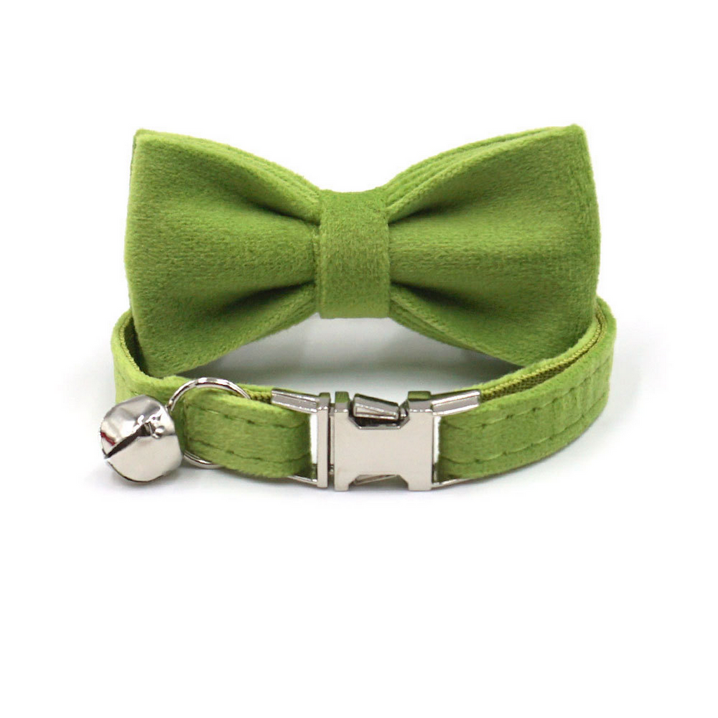 Matcha Green Velvet Cat Collar with Bell & Bow_CWMM7098