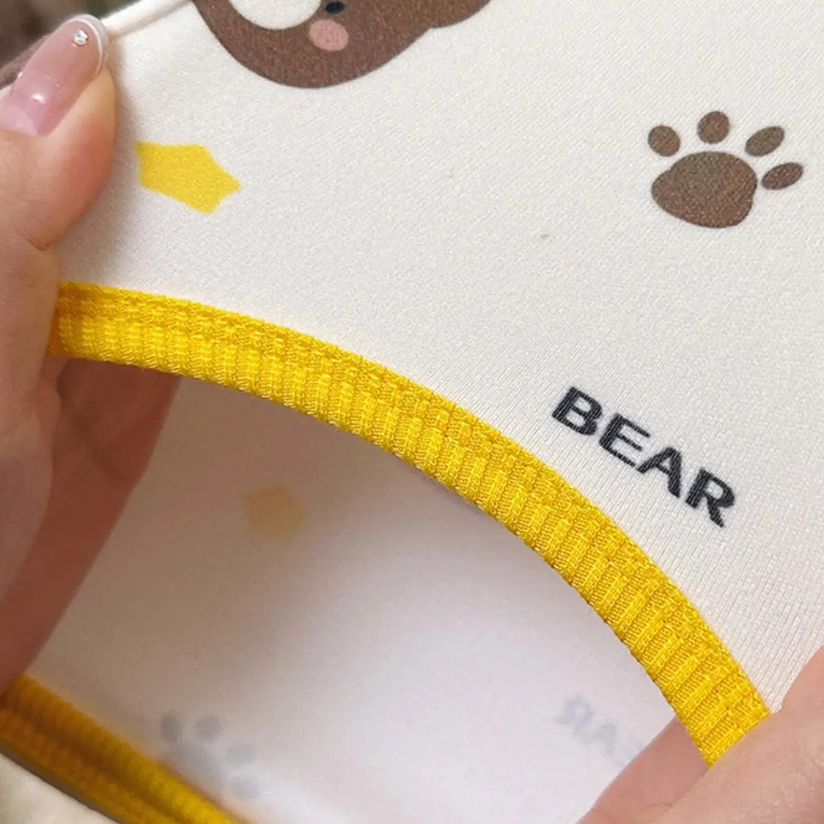 Four Seasons Pet Vest – Soft Fluff, Leash Design_CWMM5851