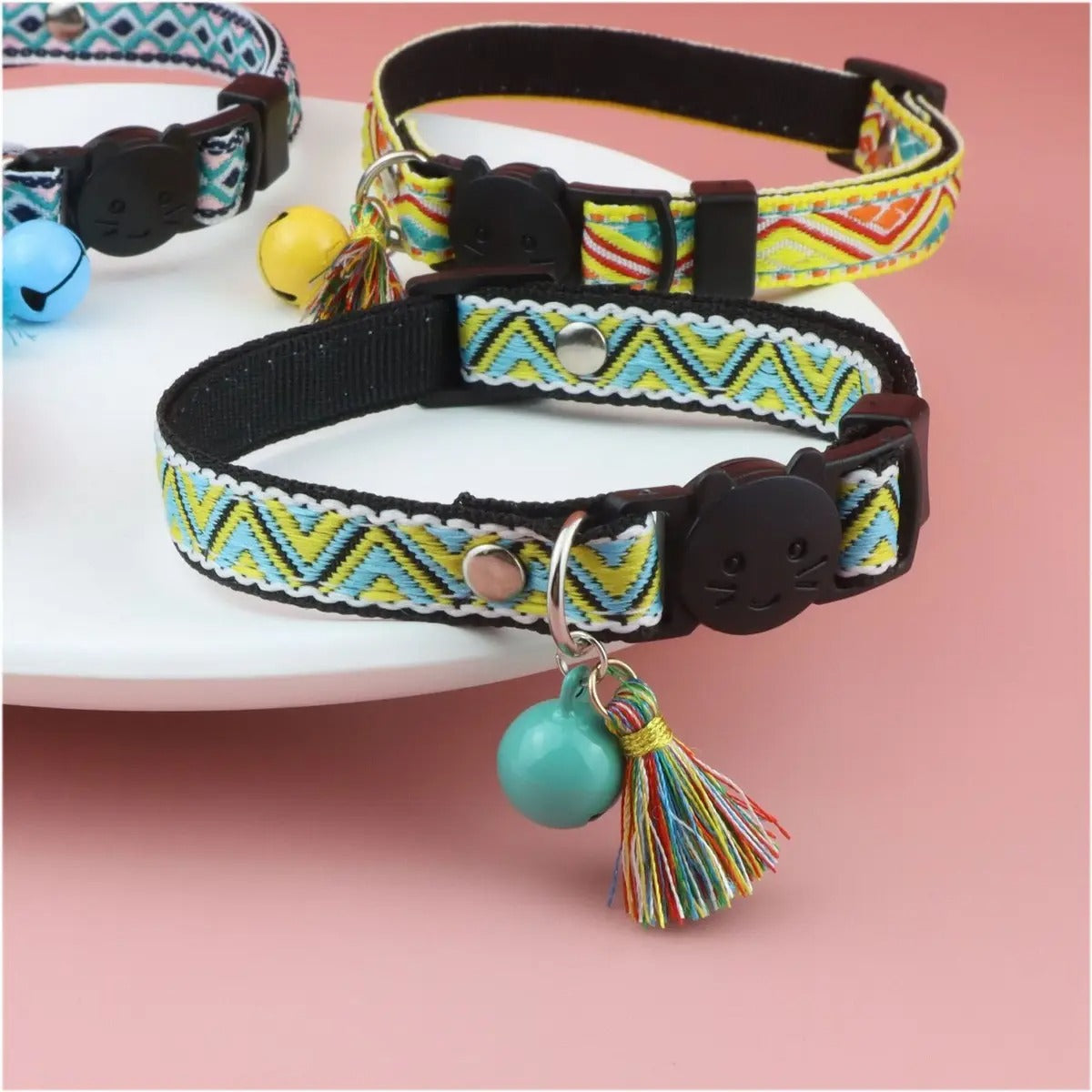 Jacquard Pet Collar With Bell And Tassel_CWMM5964