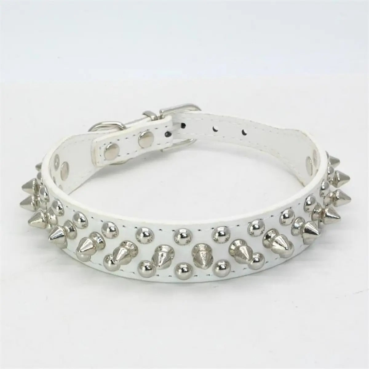 Anti-Bite Rivet Dog Collar for Large Dogs_CWMM5978