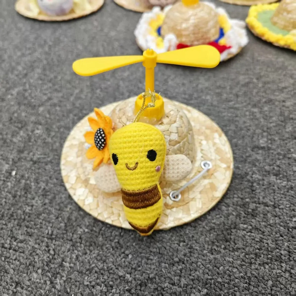 Handmade Straw Hat with Bamboo Prop for Dogs Cats_CWAH3715